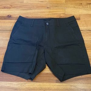Lululemon green shorts